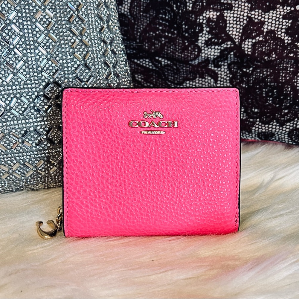 COACH 💖 Color Block Leather Snap Wallet in Fluorescent Pink